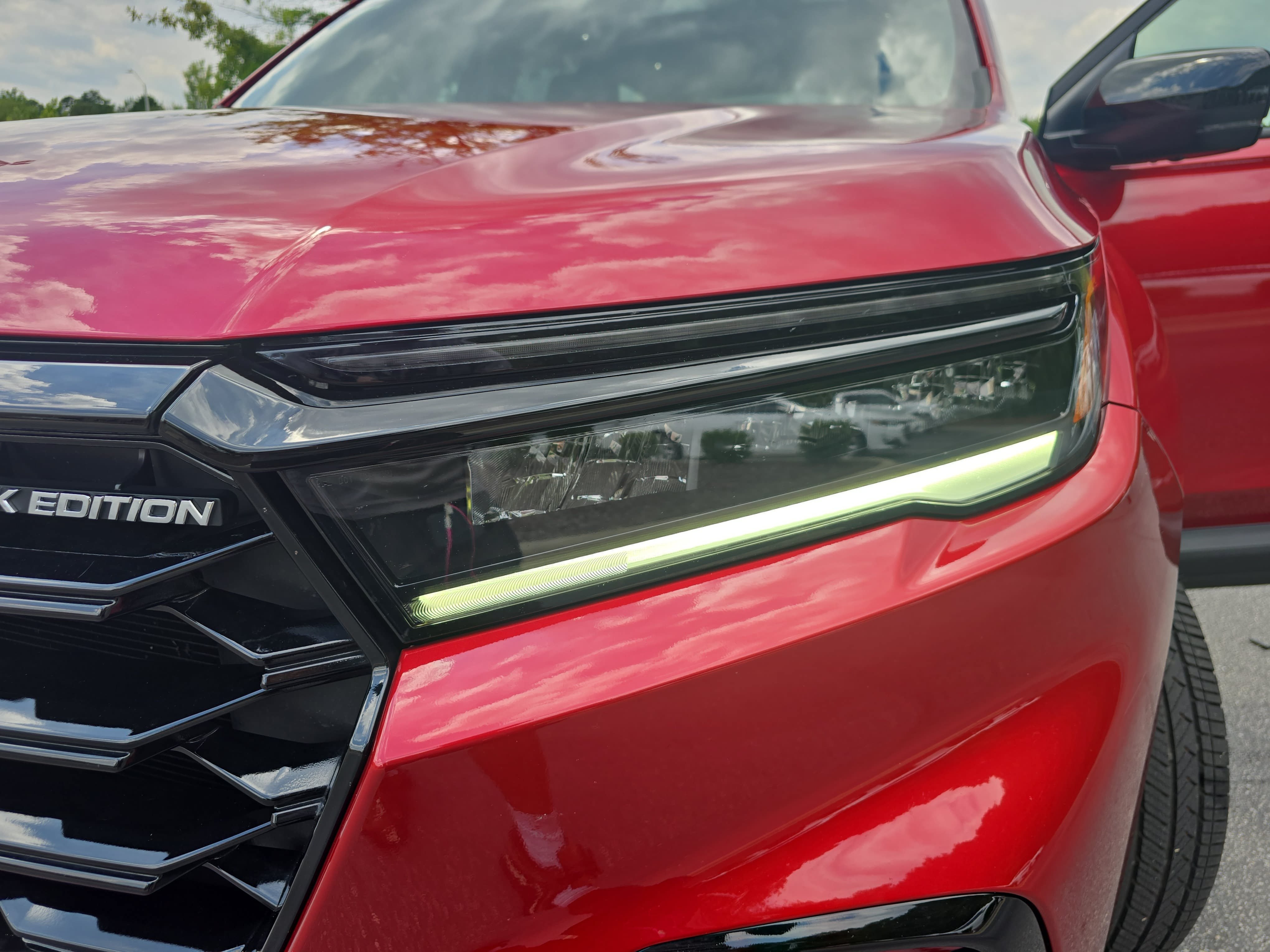 Used 2025 Honda Pilot Black Edition image 31