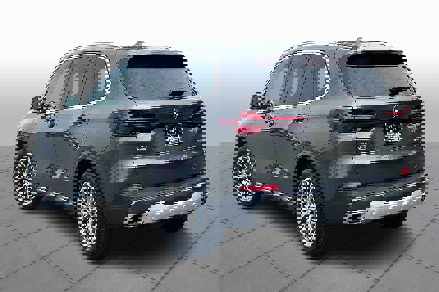 Certified 2024 BMW X5 sDrive40i w/ Premium Package image 11