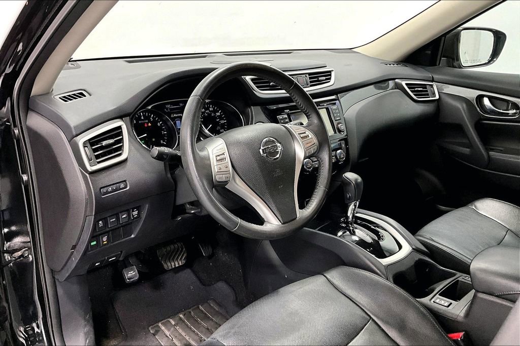 Used 2016 Nissan Rogue SL w/ SL Premium Package FWD image 16