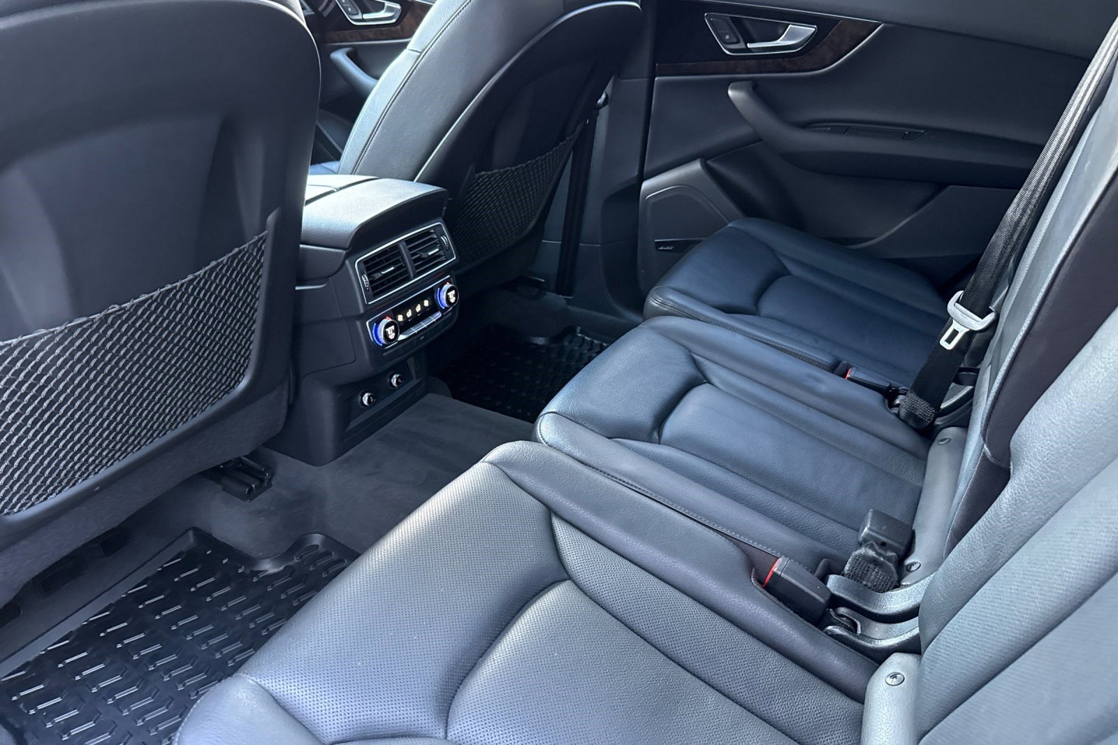 Used 2018 Audi Q7 3.0T Prestige image 15