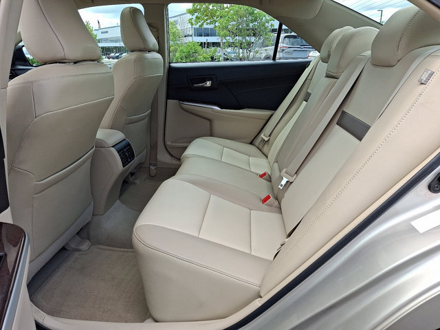 Used 2013 Toyota Camry XLE w/ Leather Pkg FWD image 11
