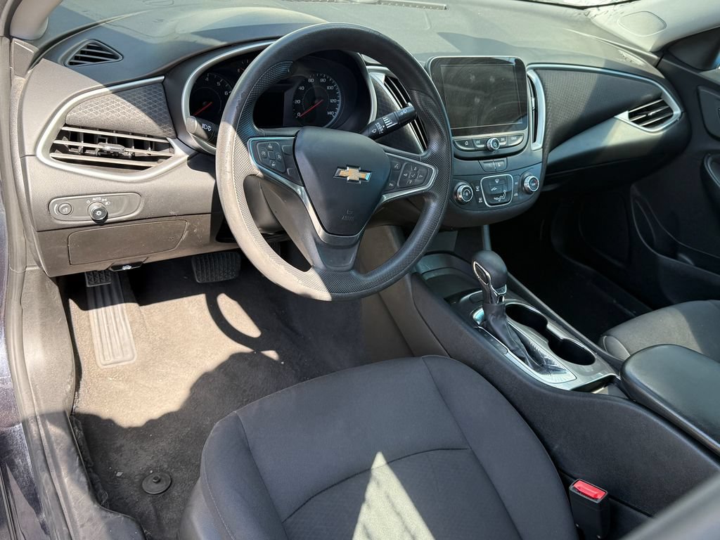 Used 2022 Chevrolet Malibu LS FWD image 13