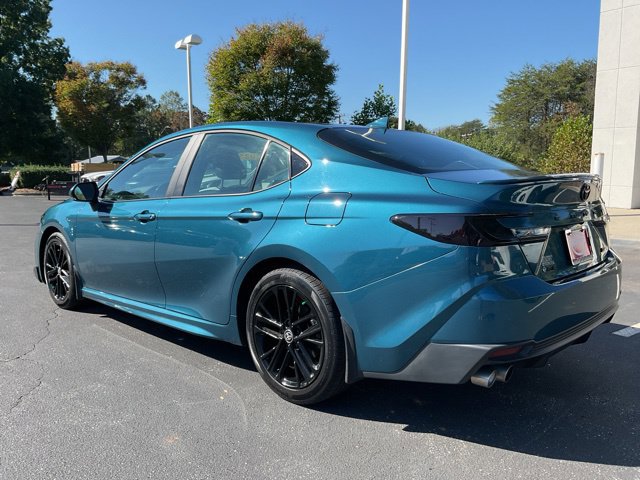 Used 2025 Toyota Camry SE FWD image 10