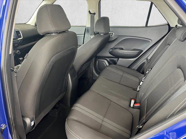 Used 2023 Hyundai Venue SEL image 10