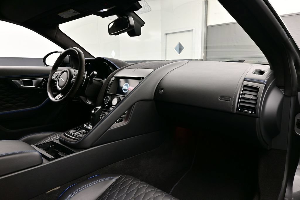 Used 2017 Jaguar F-TYPE SVR AWD/4WD image 16