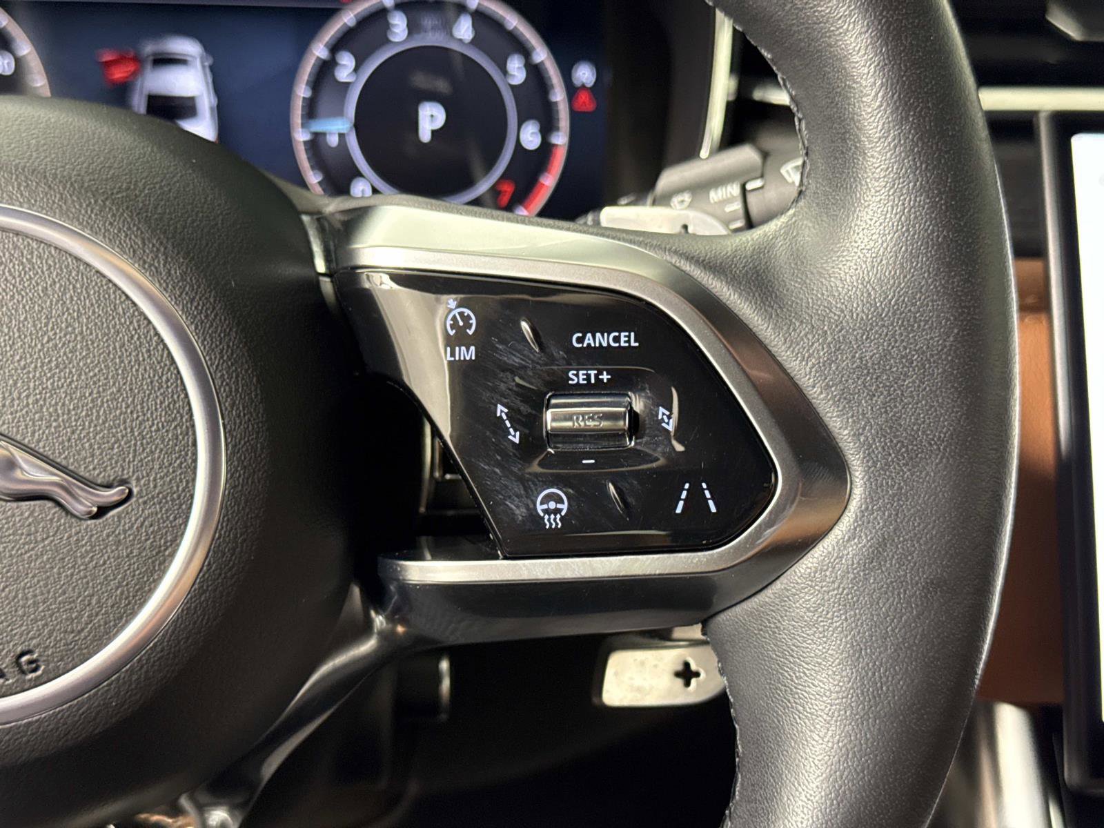 Certified 2024 Jaguar XF R-Dynamic SE RWD image 29