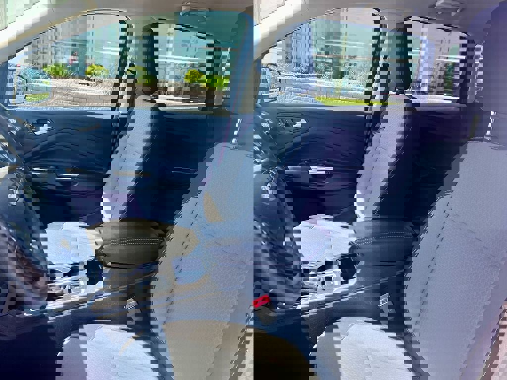 Certified 2019 Ford Escape SE AWD/4WD image 10