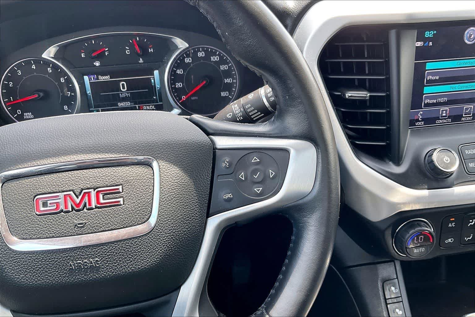 Used 2019 GMC Acadia SLT w/ Black Edition FWD image 25