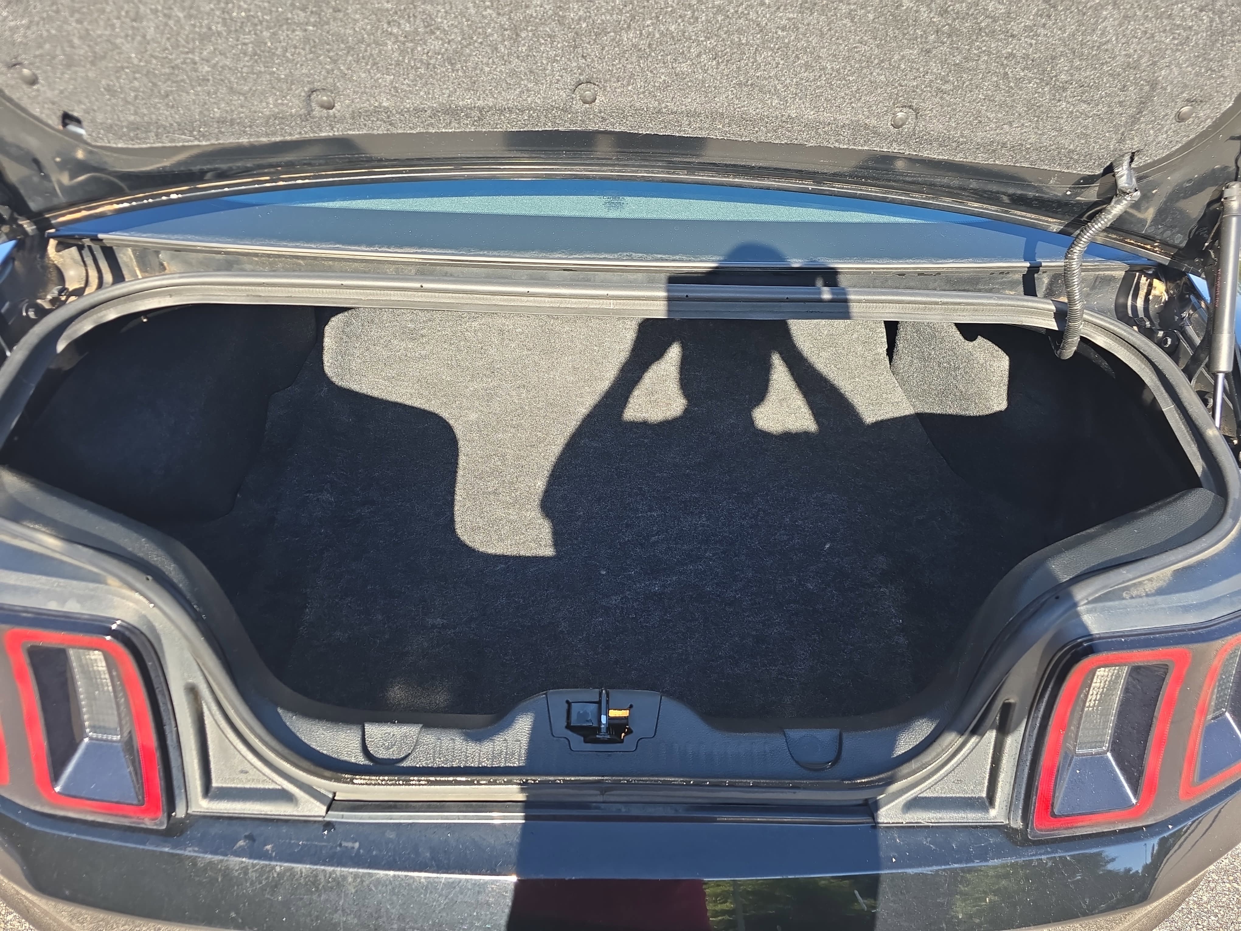 Used 2013 Ford Mustang Premium w/ Security Pkg RWD image 13