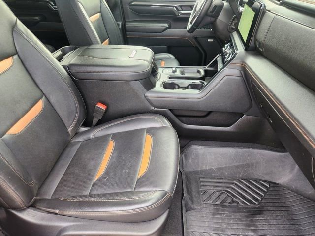 Used 2024 GMC Sierra 2500 AT4 w/ AT4 Premium Plus Package image 20