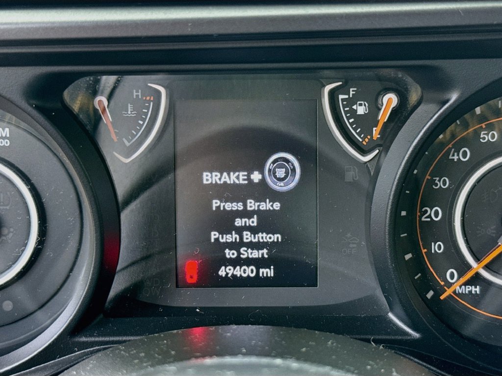 Used 2024 Jeep Gladiator Sport AWD/4WD image 13