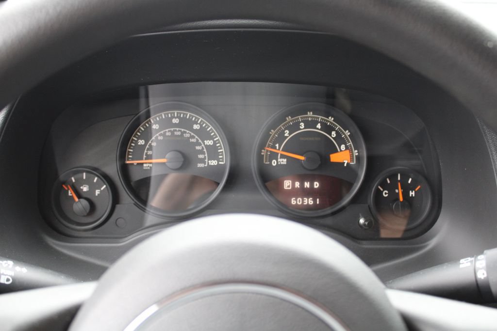 Used 2014 Jeep Compass Sport AWD/4WD image 16
