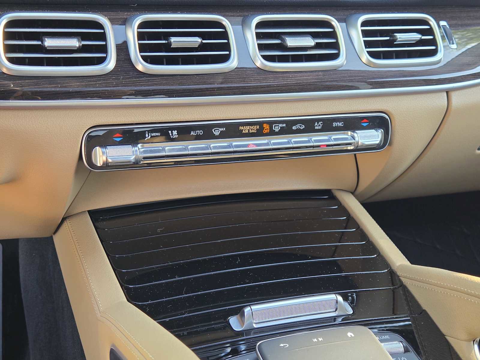 Used 2026 Mercedes-Benz GLE 450 4MATIC image 36
