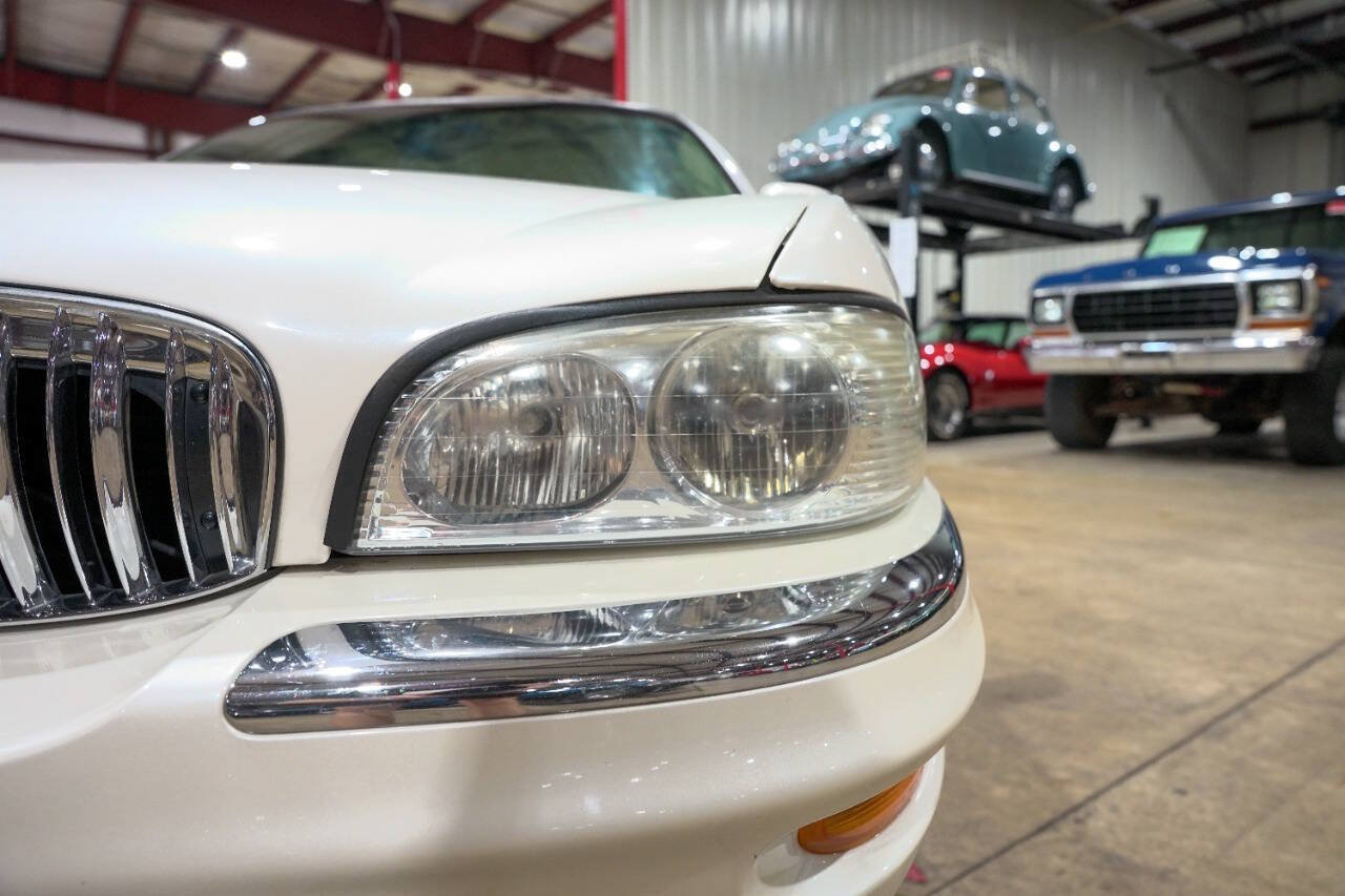 Used 2003 Buick Park Avenue Ultra FWD image 37