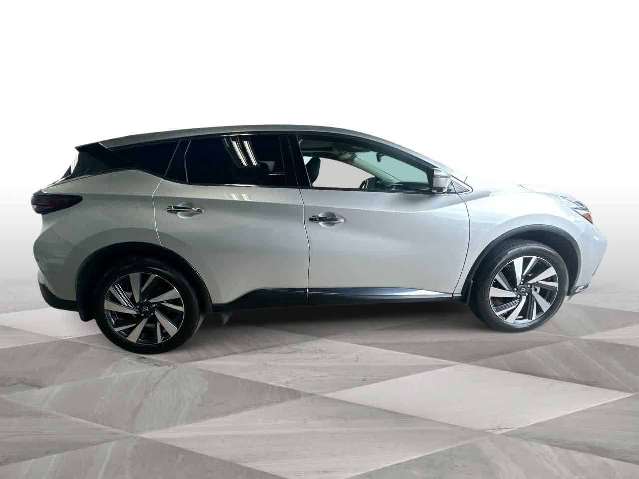 Used 2023 Nissan Murano SL w/ SL Moonroof Package FWD image 9