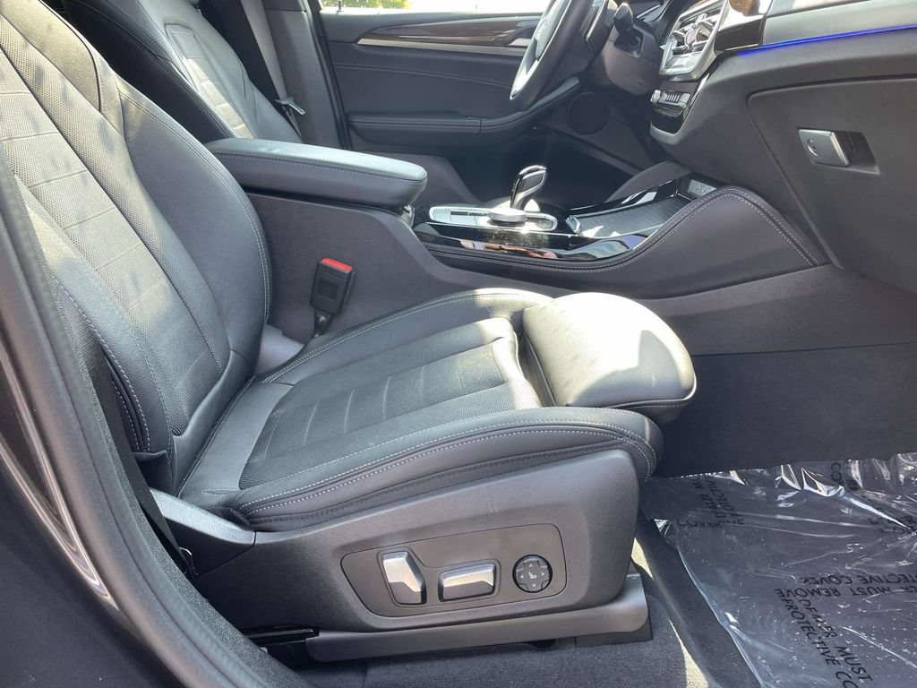 Used 2023 BMW X4 xDrive30i w/ Premium Package AWD/4WD image 16