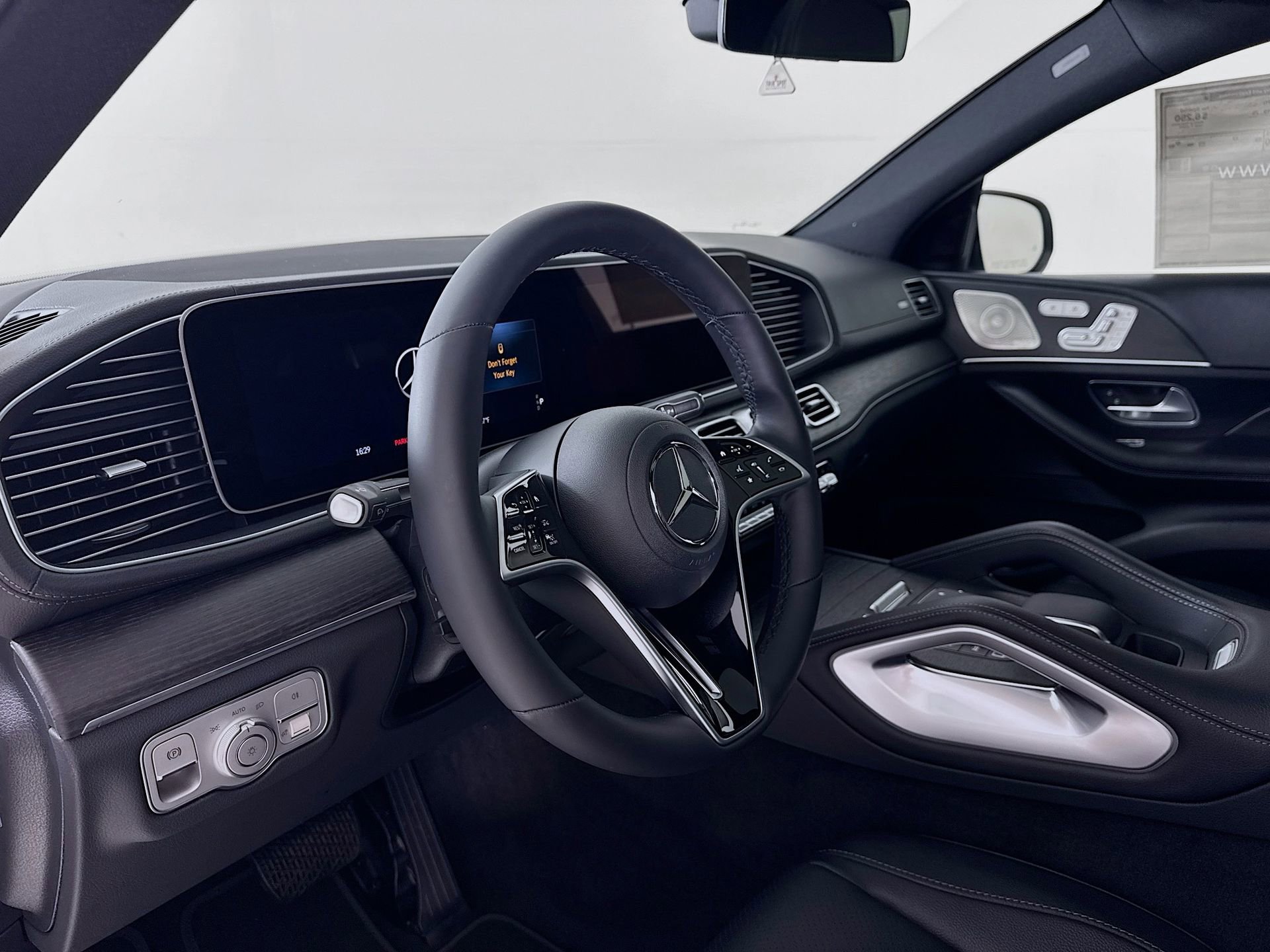 New 2026 Mercedes-Benz GLE 450 4MATIC Coupe image 10