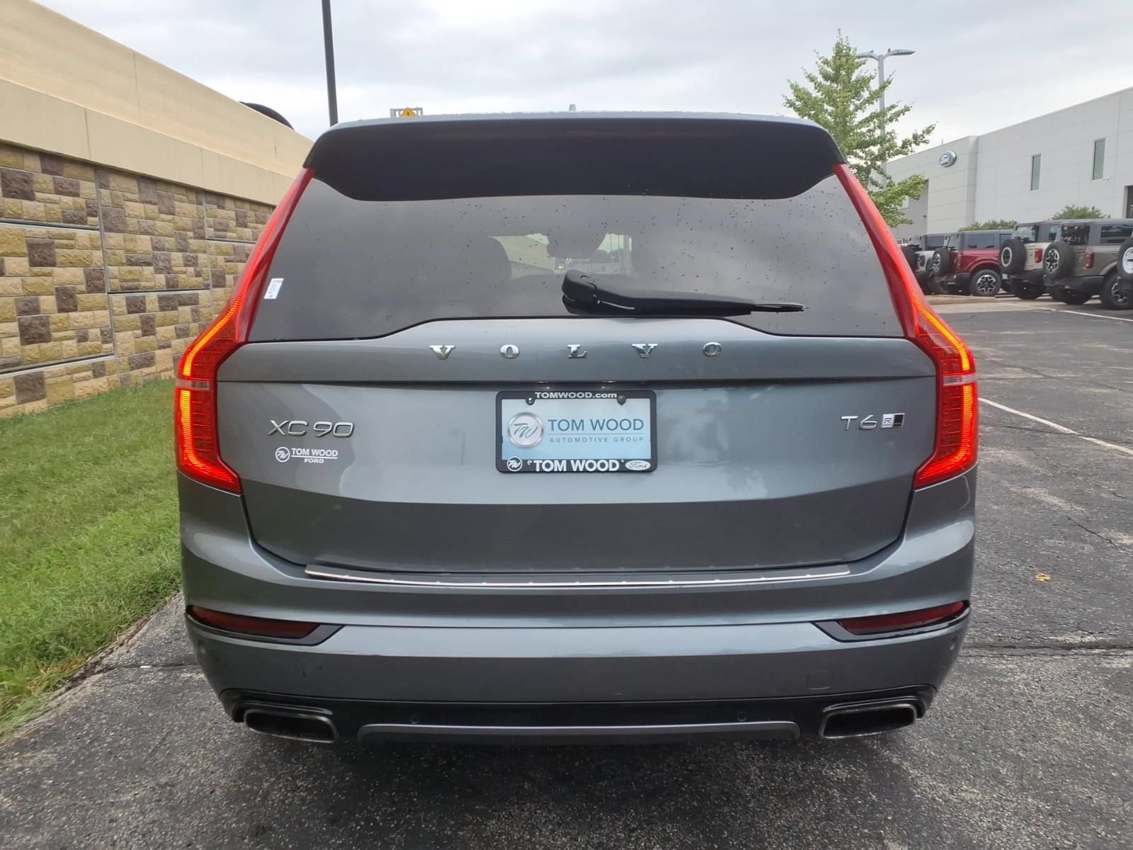 Used 2017 Volvo XC90 T6 R-Design w/ Vision Package AWD/4WD image 9