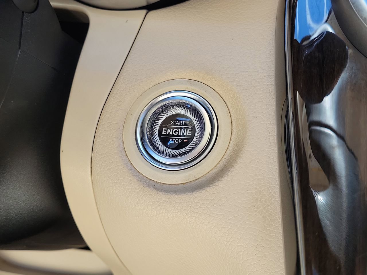 Certified 2021 Mercedes-Benz GLC 300 image 20