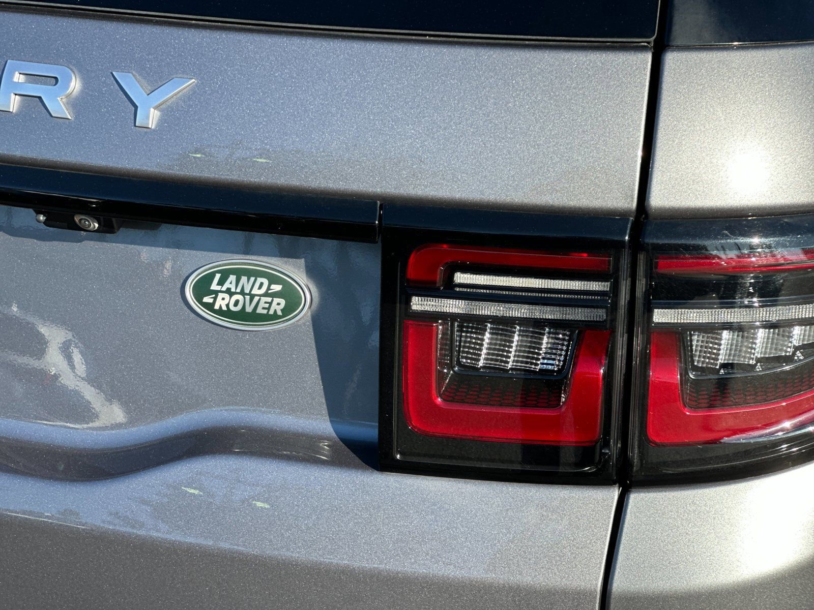 Used 2022 Land Rover Discovery Sport SE AWD/4WD image 34