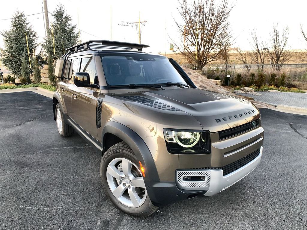 Used 2020 Land Rover Defender 110 First Edition image 7