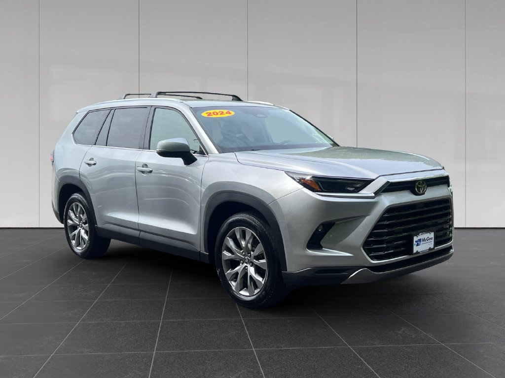 Used 2024 Toyota Grand Highlander AWD image 8