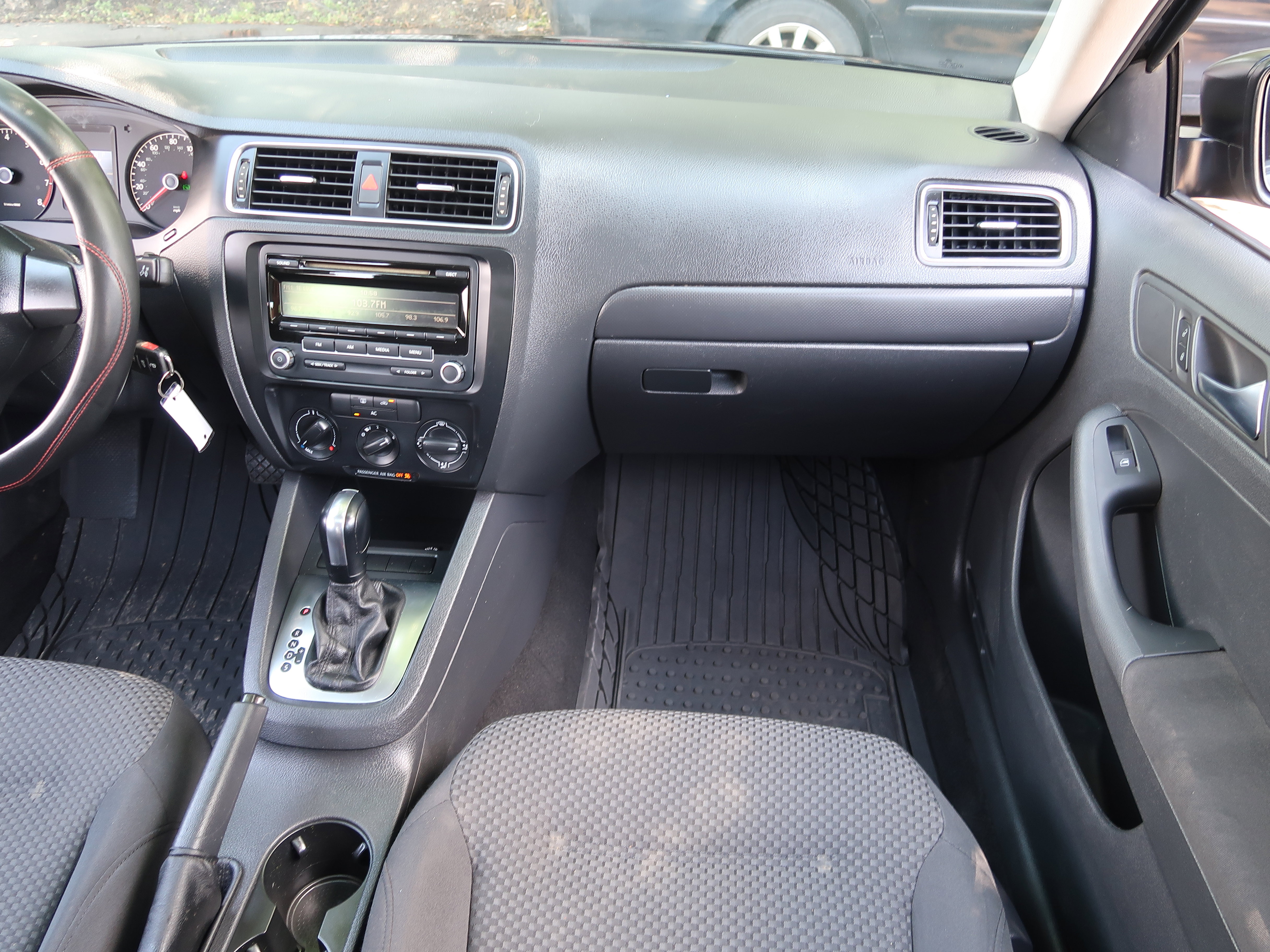 Used 2012 Volkswagen Jetta S FWD image 15