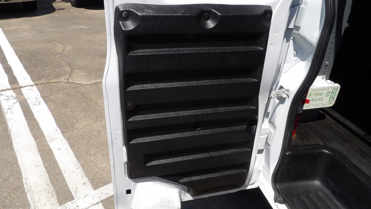 Used 2015 Chevrolet Express 2500 RWD image 29