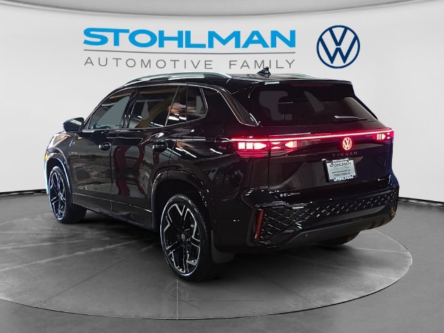 New 2026 Volkswagen Tiguan SEL R-Line AWD/4WD image 7