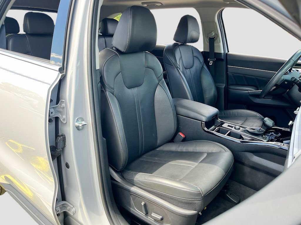 Used 2024 Kia Sorento SX FWD image 29
