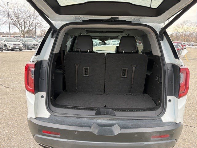 Used 2021 GMC Acadia AT4 w/ Technology Package image 17
