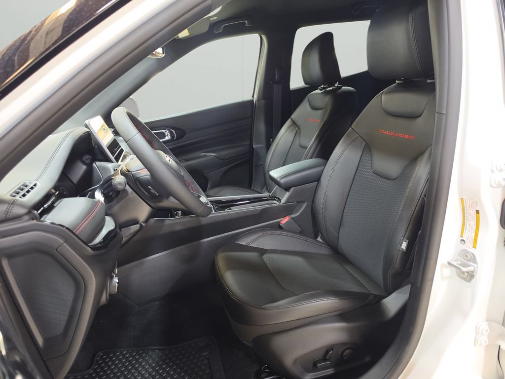 New 2026 Jeep Compass Trailhawk AWD/4WD image 11
