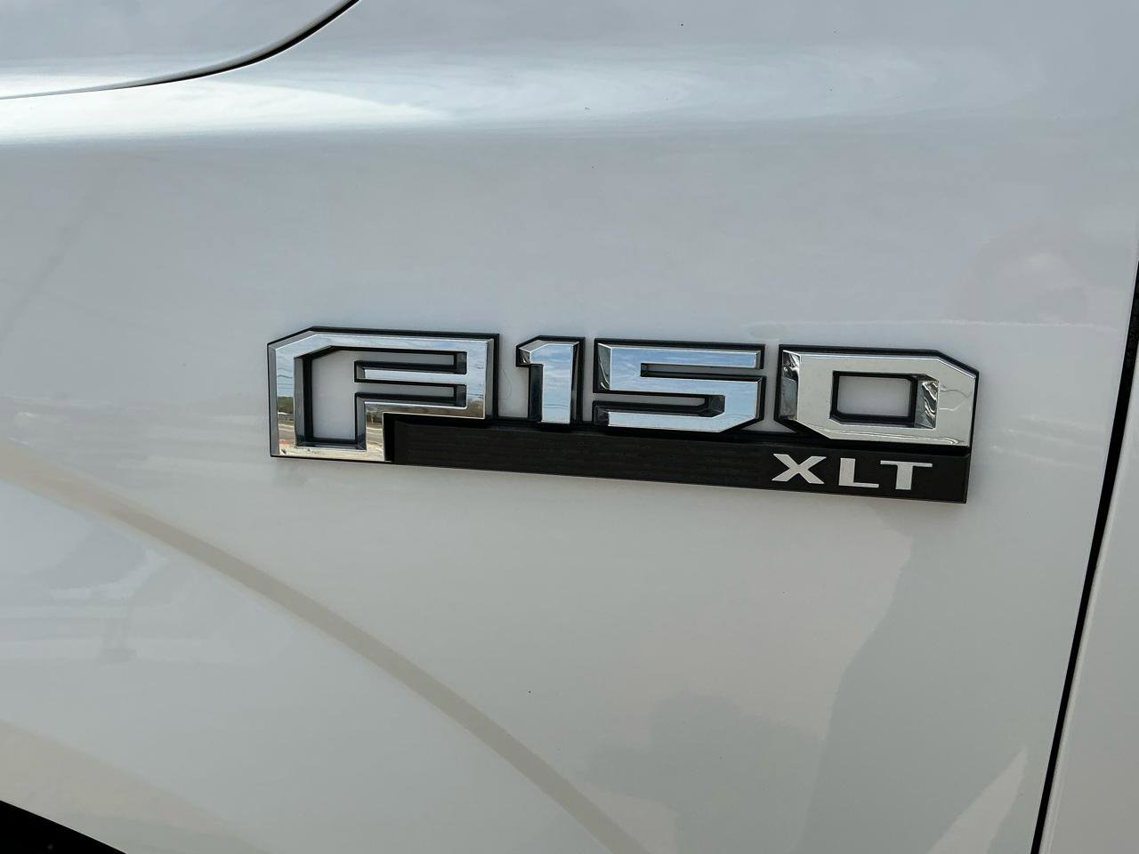 Used 2015 Ford F150 XLT w/ Equipment Group 301A Mid image 11