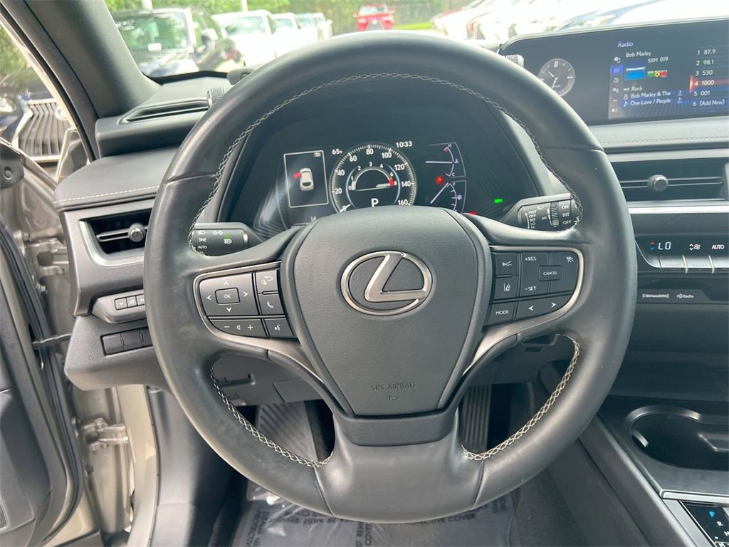 Used 2019 Lexus UX 200 image 13