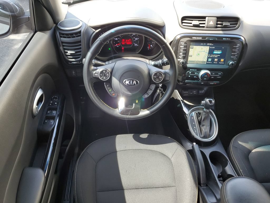 Used 2015 Kia Soul + w/ Audio Package FWD image 12