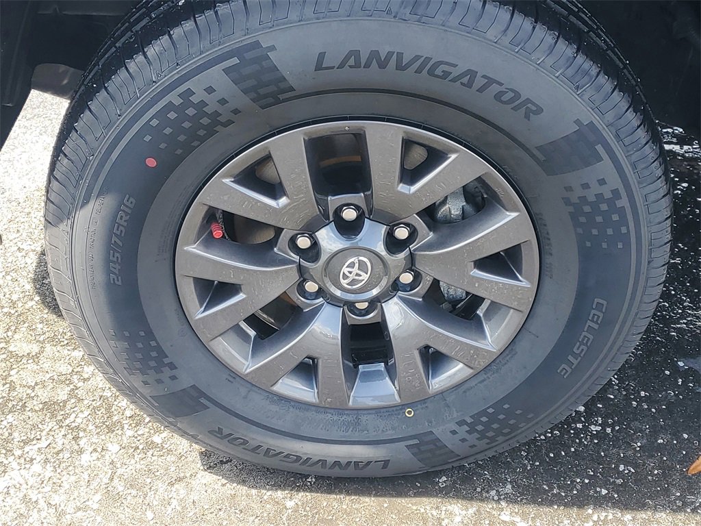 Used 2023 Toyota Tacoma SR5 image 4