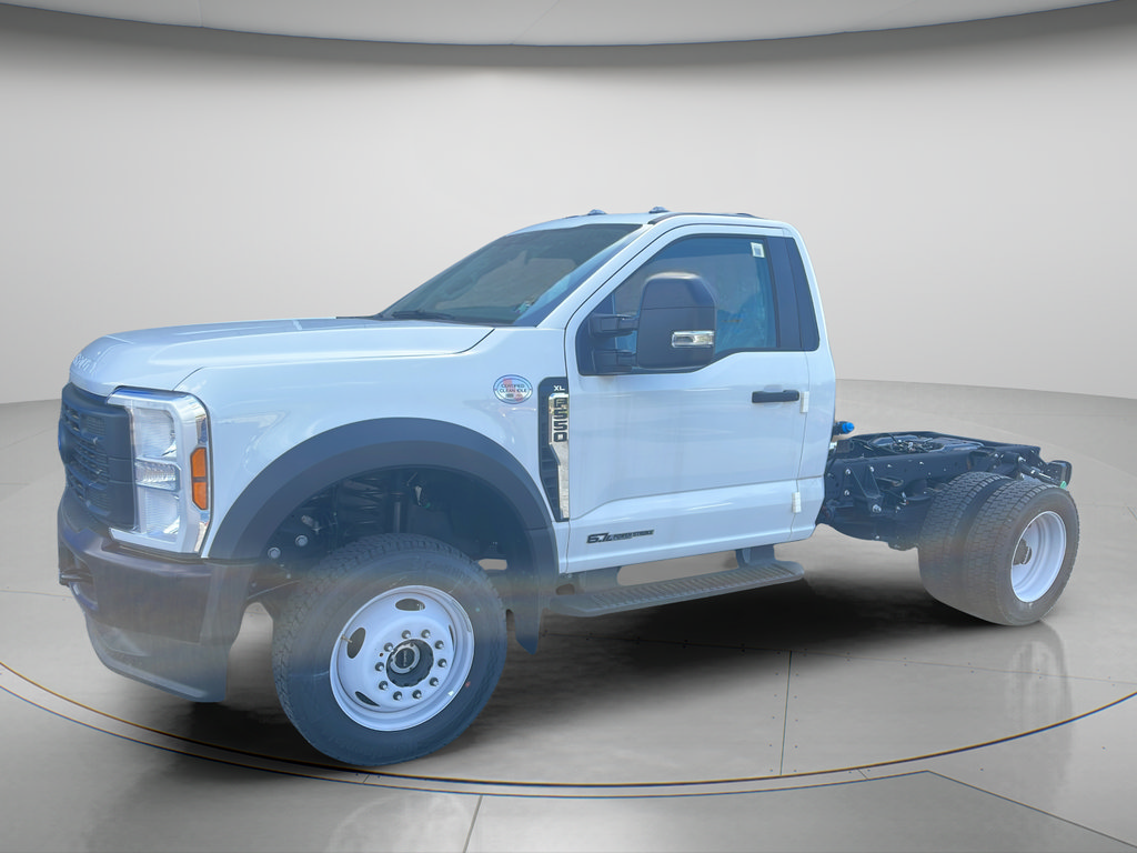 Used 2024 Ford F550 4x4 Regular Cab Super Duty image 5