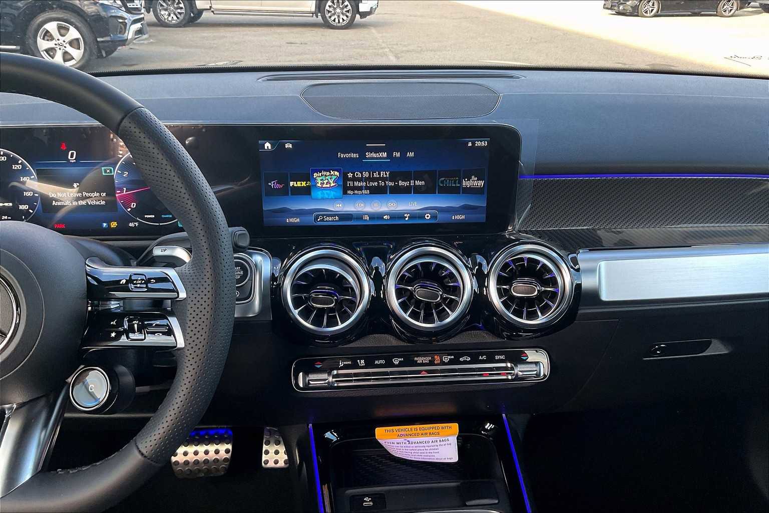 New 2025 Mercedes-Benz GLB 35 AMG 4MATIC image 9