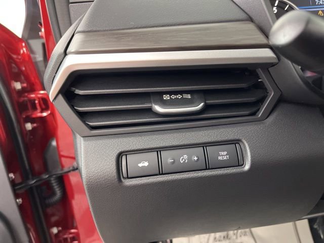 New 2025 Nissan Altima 2.5 SV w/ SV Special Edition Package image 31