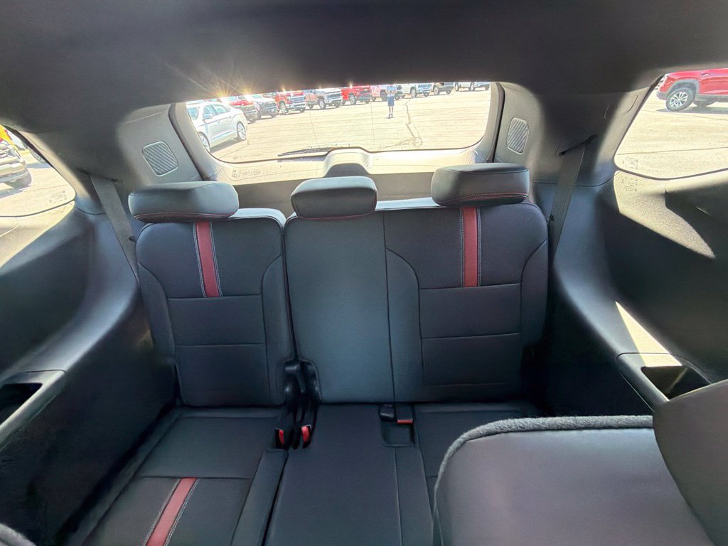 New 2027 Chevrolet Traverse RS w/ LPO, Floor Liner Package AWD/4WD image 35