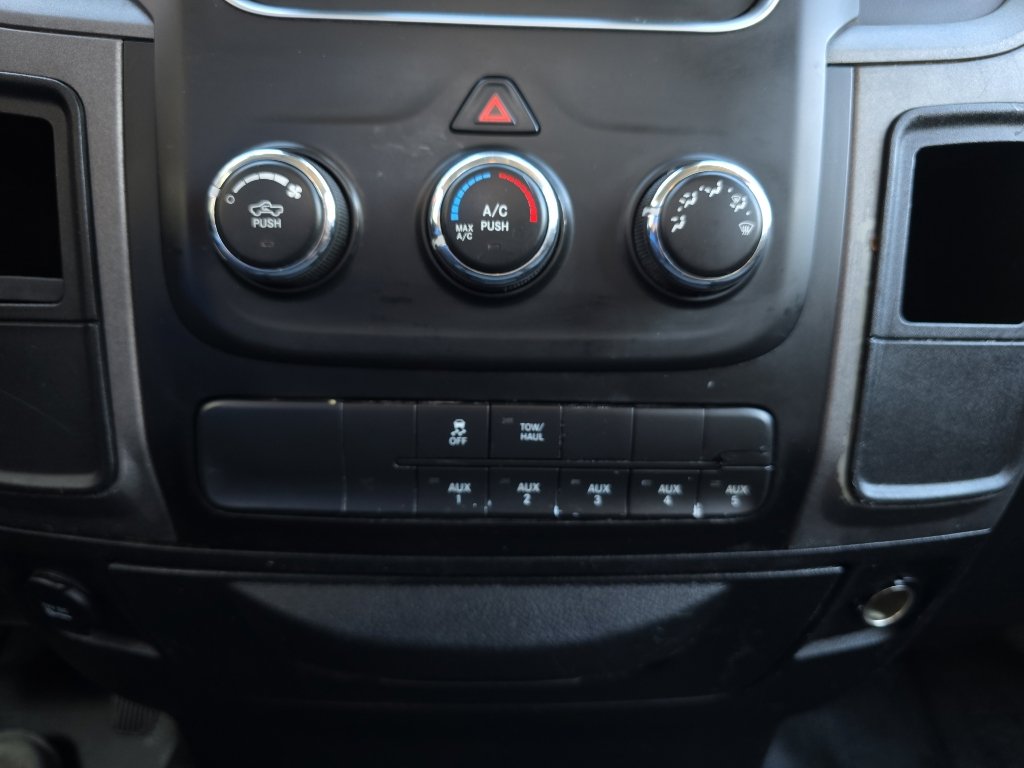 Used 2015 RAM 2500 Tradesman RWD image 17