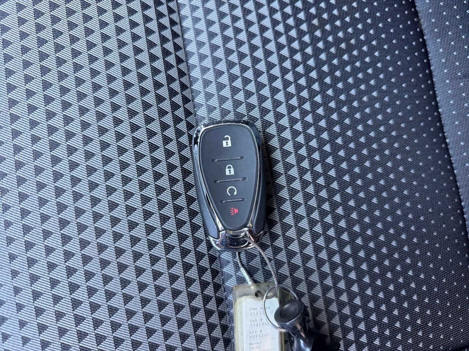 Used 2025 Chevrolet Trax LT FWD image 20