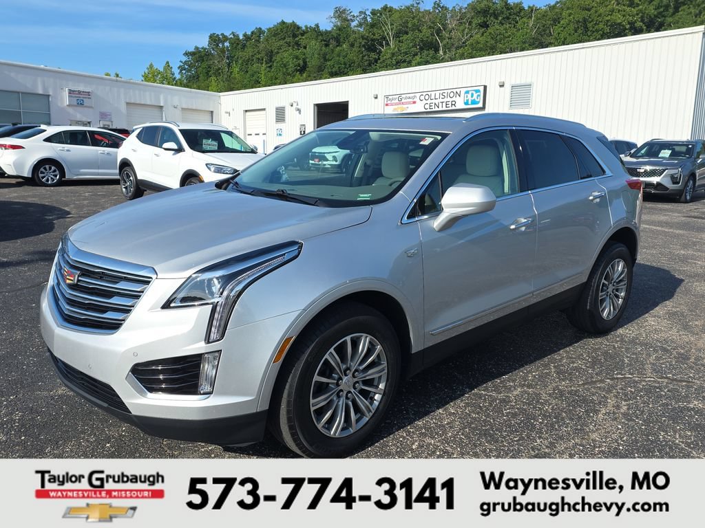 Used 2018 Cadillac XT5 Luxury w/ Driver Awareness Package FWD image 4