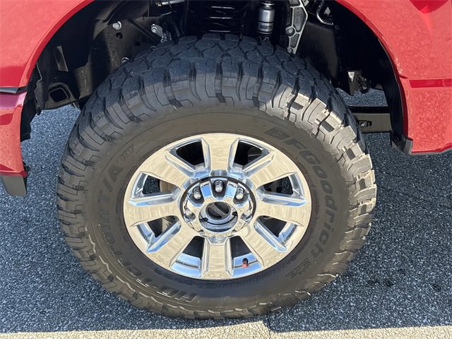 Used 2023 Ford F350 Platinum w/ FX4 Off-Road Package image 12