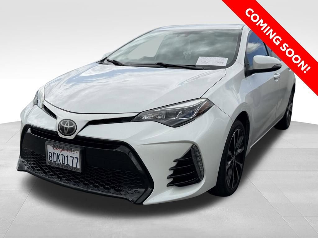 Used 2018 Toyota Corolla XSE FWD image 1