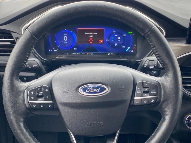 Used 2020 Ford Escape Titanium image 9