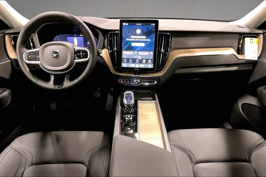 New 2026 Volvo XC60 B5 Core w/ Protection Package Premier image 5