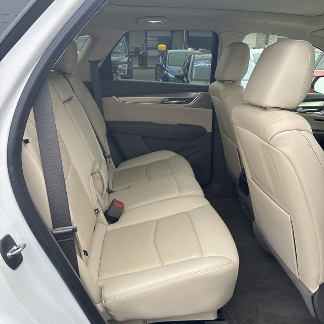 Used 2021 Cadillac XT5 Premium Luxury image 9