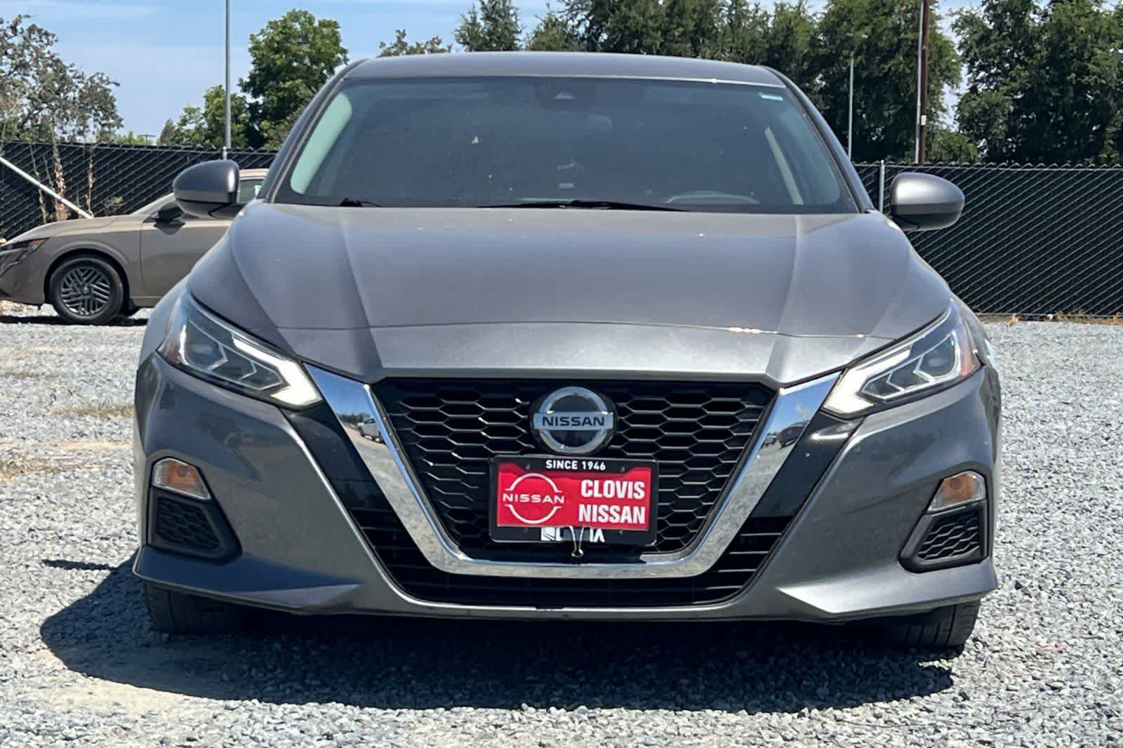 Used 2022 Nissan Altima 2.5 SV FWD image 11