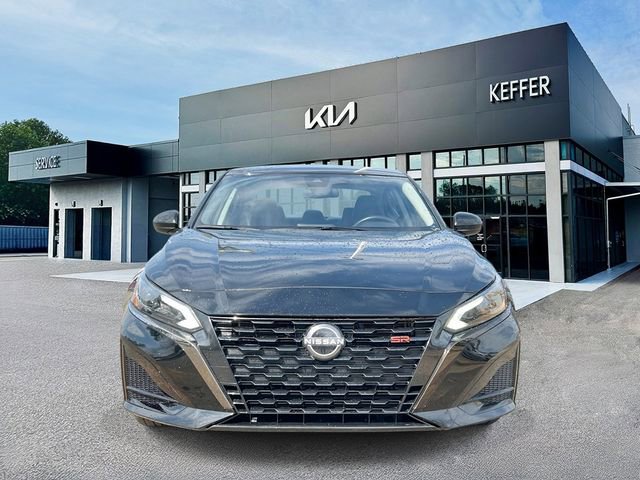 Used 2024 Nissan Altima 2.5 SR image 3